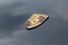 Expert Porsche 911 Servicing Guidance: Specialist Maintenance vs a DIY Approach