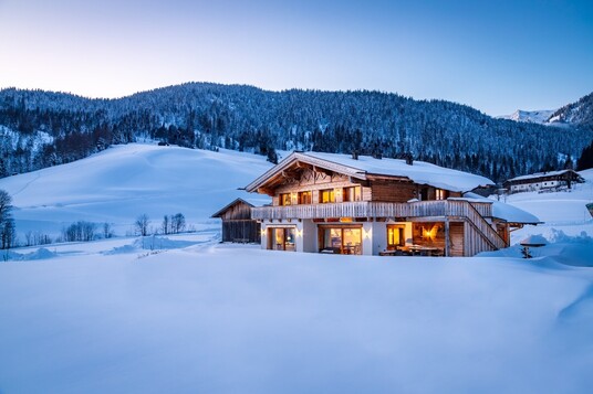 Exploring the Options for Early Christmas 2025 Holiday Bookings to Beat the Rush