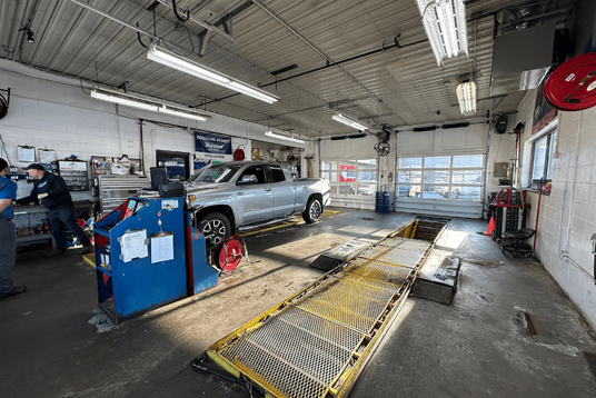 Eagle Express Lube Offers  Fast and Reliable Lube Service  In Rothschild, WI