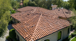 Is Your Irvine Roof Ready for California’s Dry Heat and Sudden Rainstorms?