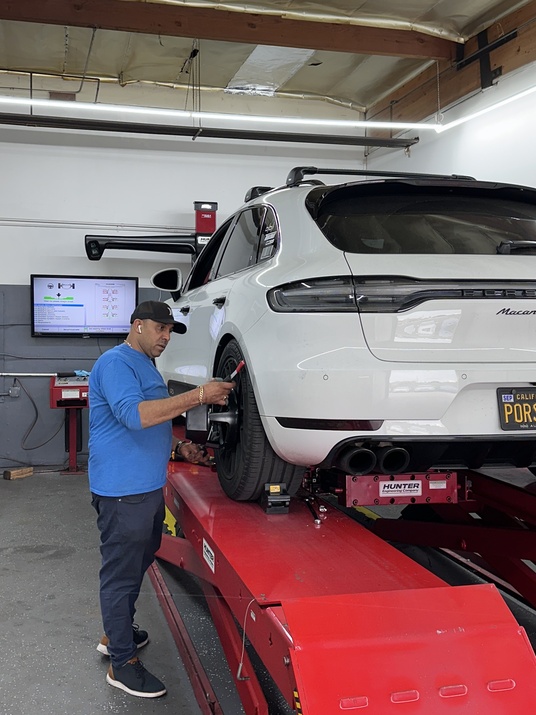 George’s Alignment & Brake Service Rolls Out Free Wheel Alignment Check for Northridge Drivers