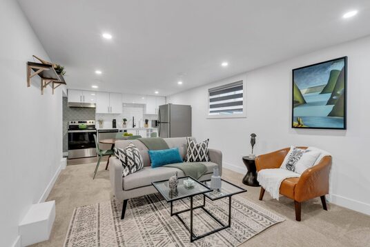 Calgary Short‑Term Stays Launches Luxury Boutique Rentals in Southwest Calgary