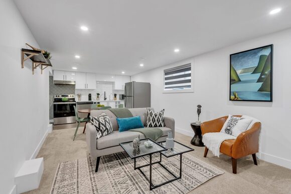 Calgary Short‑Term Stays Launches Luxury Boutique Rentals in Southwest Calgary