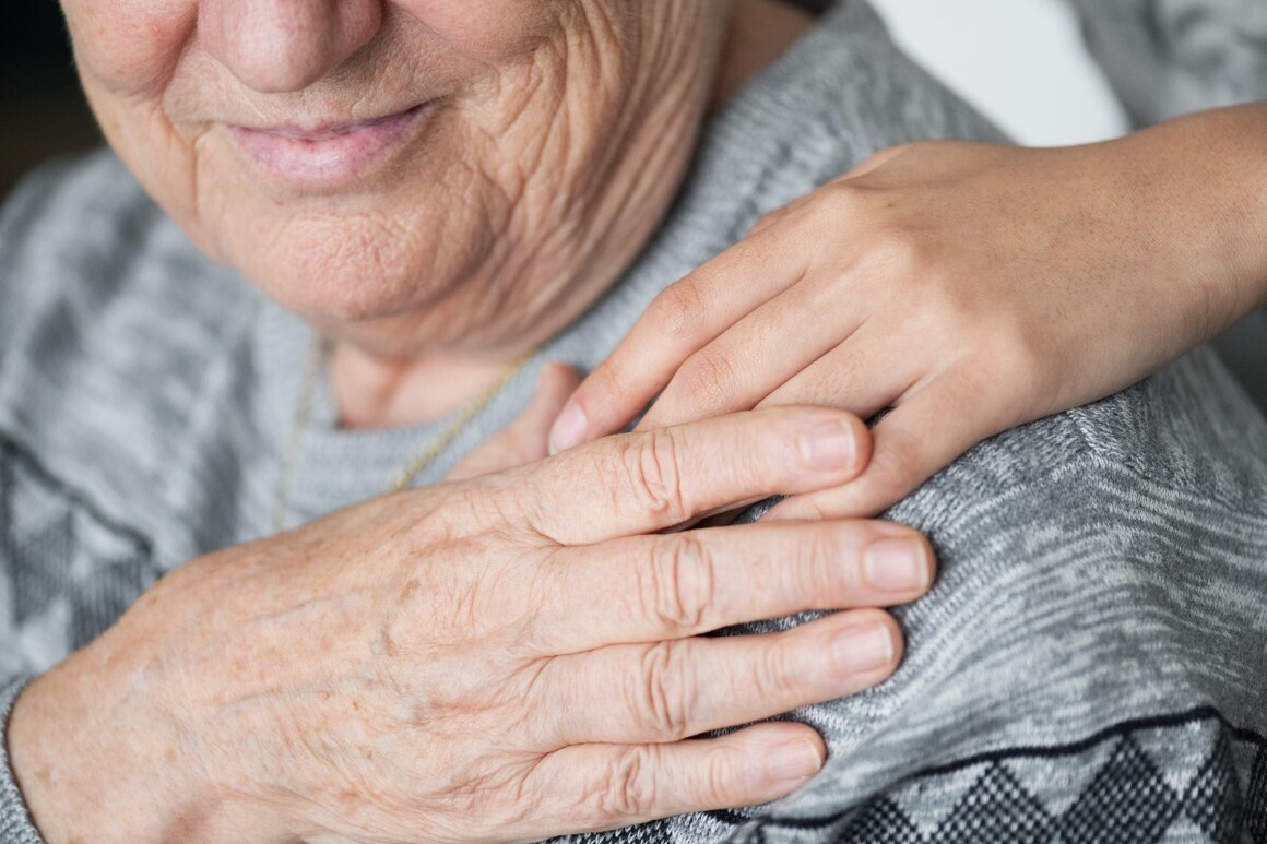 Understanding Lasting Power of Attorney and Deputyships When Arranging Home Care for a Loved One