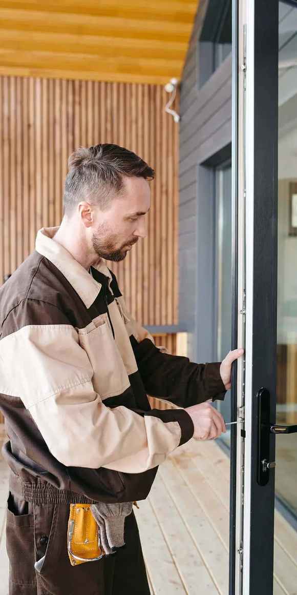 Top Tech Locksmith Provides House Lockout and Rekeying Services in Kansas City