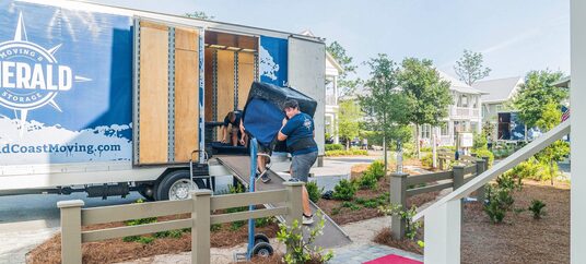 Emerald Moving & Storage Highlights Movers Panama City Beach Driving Innovation in the Industry