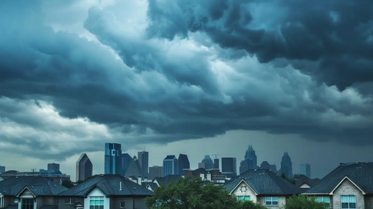 Preparing Your Roof for Hurricane Season: Charlotte Homeowners’ Must-Do Checklist