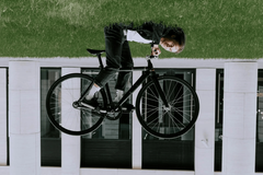 Bikesy.co.uk Sponsors 2025 BikeBiz Awards on