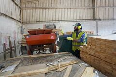 Southern Milling & Lumber, Inc. Features Wood Pallet Manufacturing Expertise 