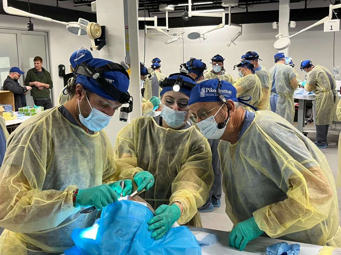 Pikos Institute Opens Registration for Peri-Implantitis Treatment Course