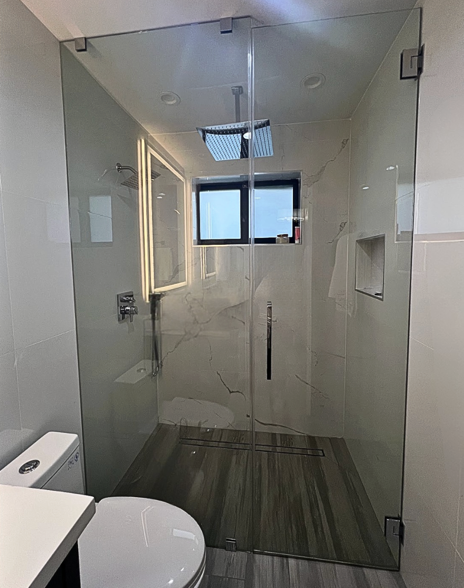 Ultimate Pros Expands Frameless Shower Enclosure Services Across Miami