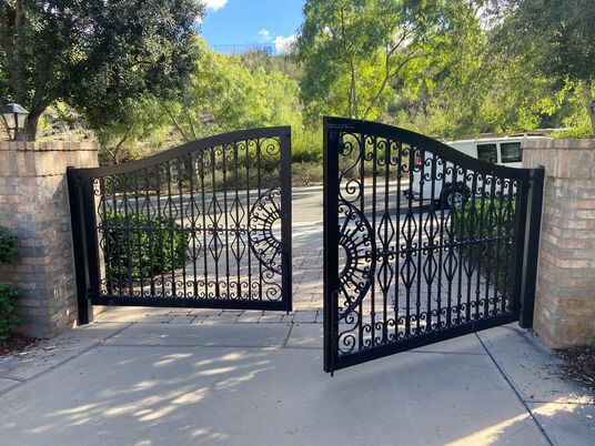 Build Gates and Garage Doors Provides Premier Gate Repair and Installation in Spring Valley, California
