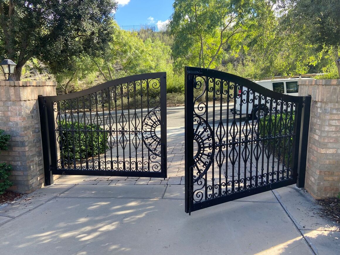 Build Gates and Garage Doors Provides Premier Gate Repair and Installation in Spring Valley, California