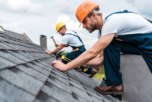 Cincinnati Roof Inspection Checklist: What Local Roofers Look for Before Winter