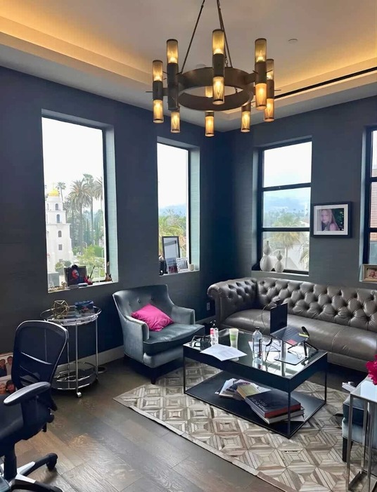 Cirujano Plástico Los Angeles Expands Access to Spanish-Speaking Plastic Surgery Care in Los Angeles