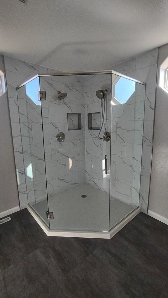 Why Frameless Shower Enclosures in Denver Keep Failing—and Who’s Actually Getting Them Right