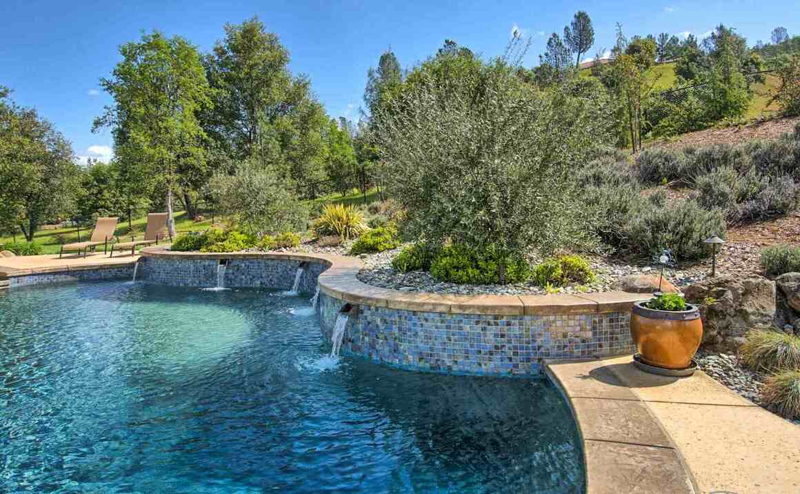 Backyard Escapes Combines Pool Construction and Landscaping Through One Team to Transform Backyards in Redding, CA