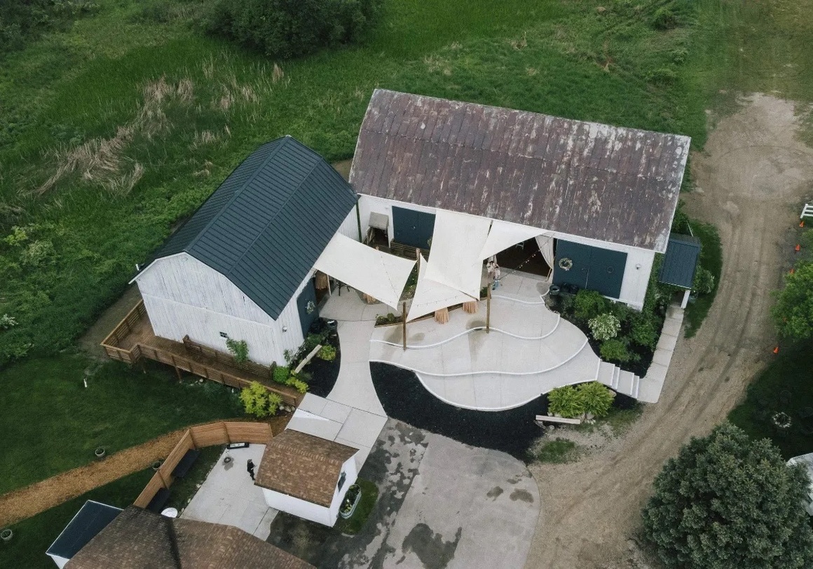 Historic 1870s Briar Barns Estate Opens 2027 Wedding Calendar, Celebrates Decade of West Michigan Weddings