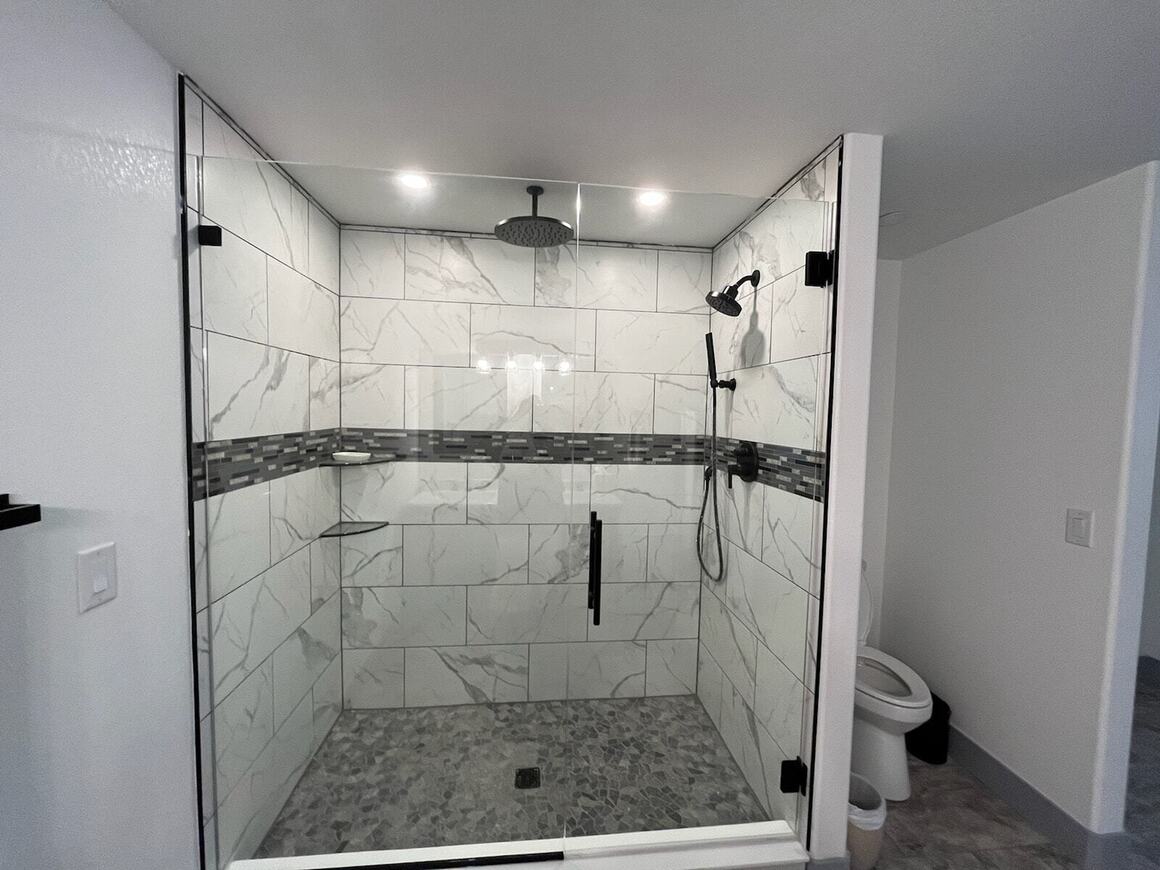 Colorado Glass and Mirror LLC Addresses Frameless Shower Door Installation Gap with Lifetime Warranty