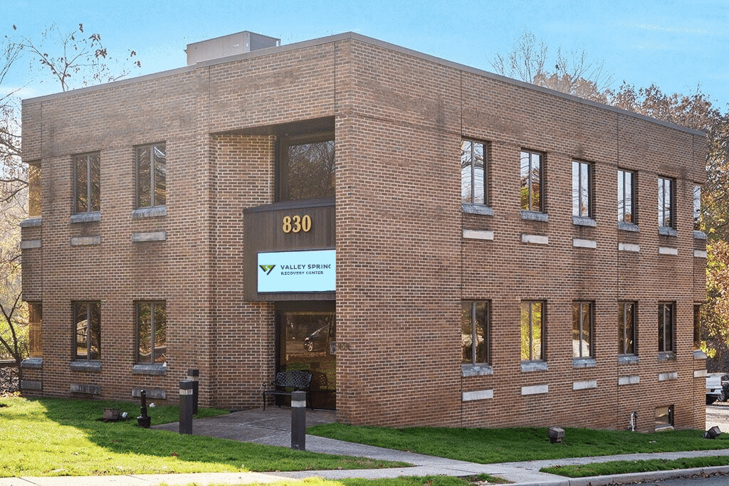 Valley Spring Recovery Center Appoints Tom Roskin as Business Development Executive