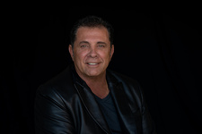 Dimitri Logothetis Photo by Nina Kraft